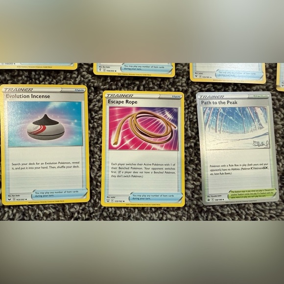 ⚪️98 Pokemon Trainer/Energy cards - Picture 7 of 8